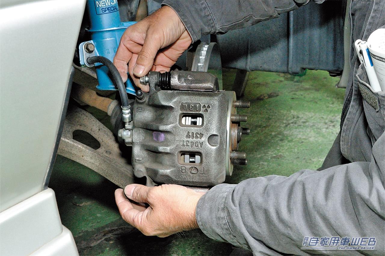 |「えっ…見慣れた愛車が劇変したわ」「まるで純正のような仕上がり…」さりげないけど効果抜群のドレスアップテクを紹介