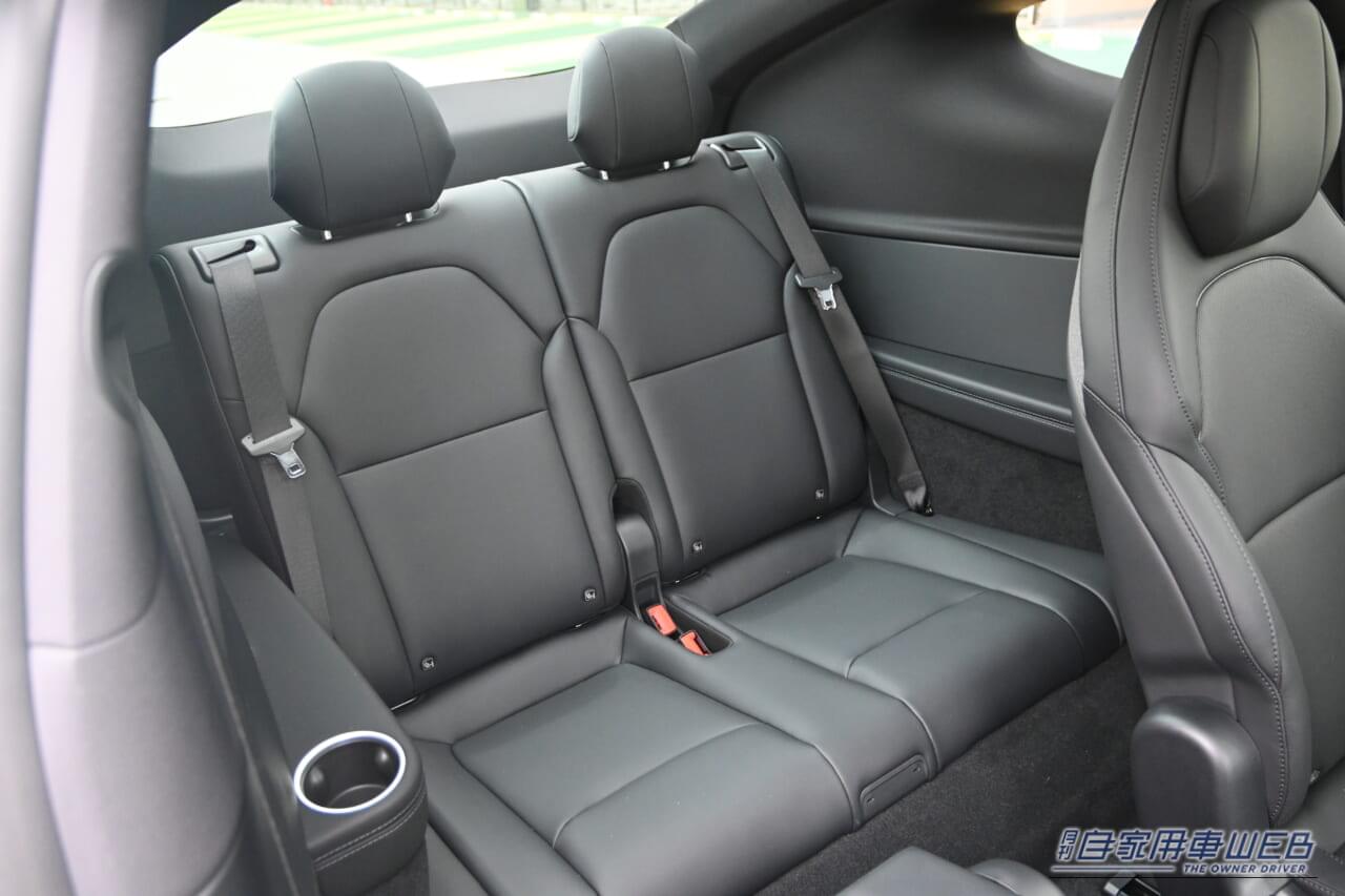 ｜テスラ、日本市場狙い撃ちの「モデルY L」発売。127万円の補助金で“3列シートBEV”がグッと身近に