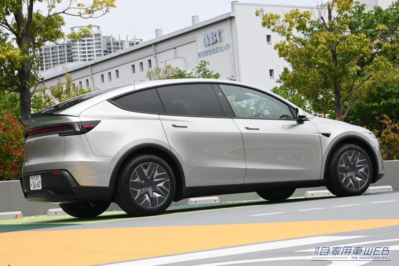 ｜テスラ、日本市場狙い撃ちの「モデルY L」発売。127万円の補助金で“3列シートBEV”がグッと身近に