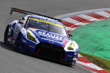 【SUPER GT 第2戦 富士 GT300】トップが目まぐるしく入れ替わる3時間の長丁場を制したのはリアライズ日産メカニックチャレンジ GT-R
