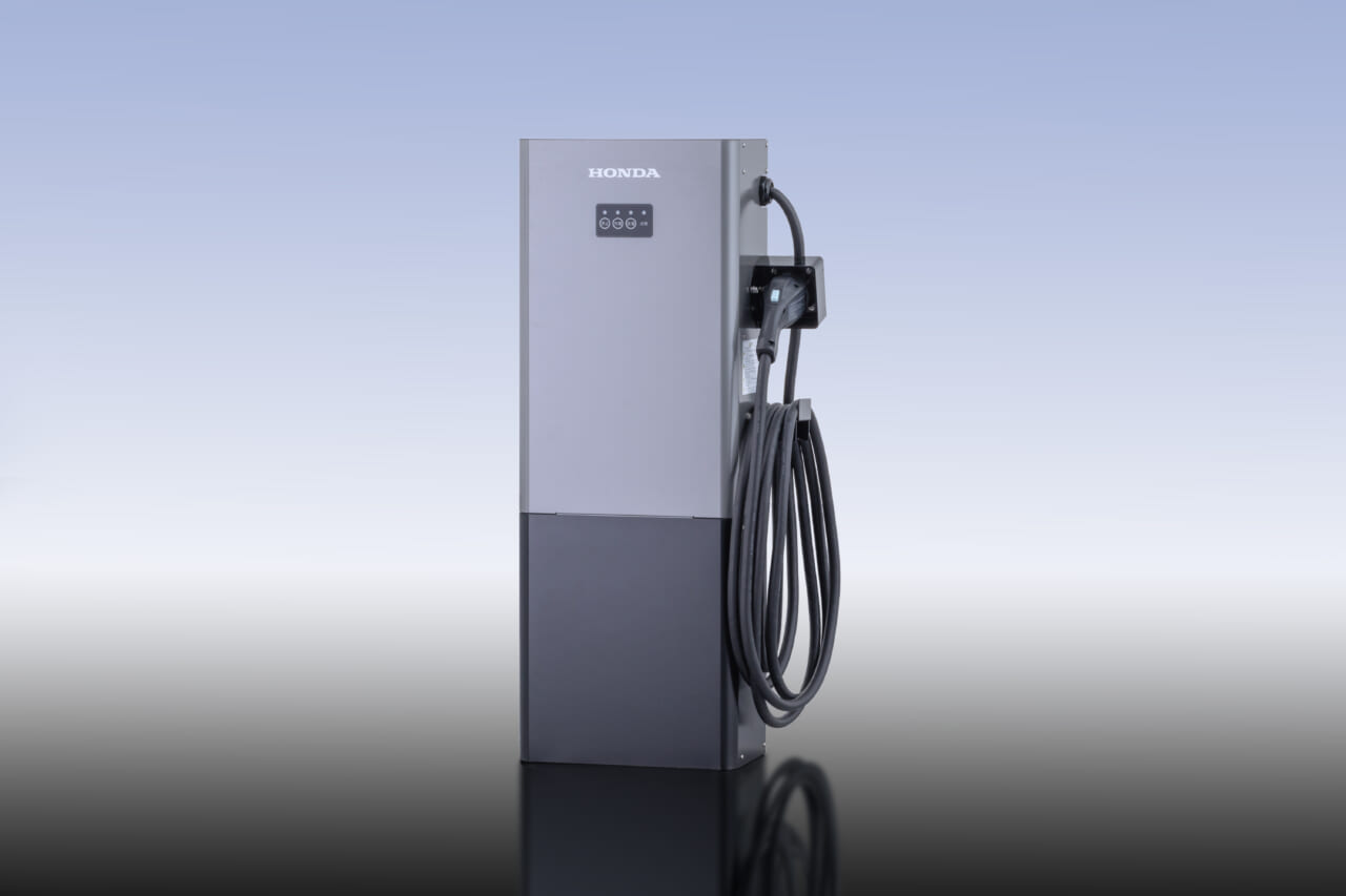 |ホンダ純正の充放電器「Honda V2H Stand」登場。EVを家の蓄電池に変える「V2H」にも対応