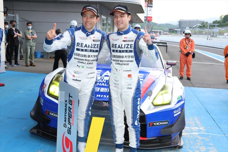優勝の56号車 リアライズ日産メカニックチャレンジ GT-R|【SUPER GT 第2戦 富士 GT300】トップが目まぐるしく入れ替わる3時間の長丁場を制したのはリアライズ日産メカニックチャレンジ GT-R