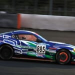 ダンロップコーナーの進入付近でのシェイドレーシング GR Supra GT4 EVO2