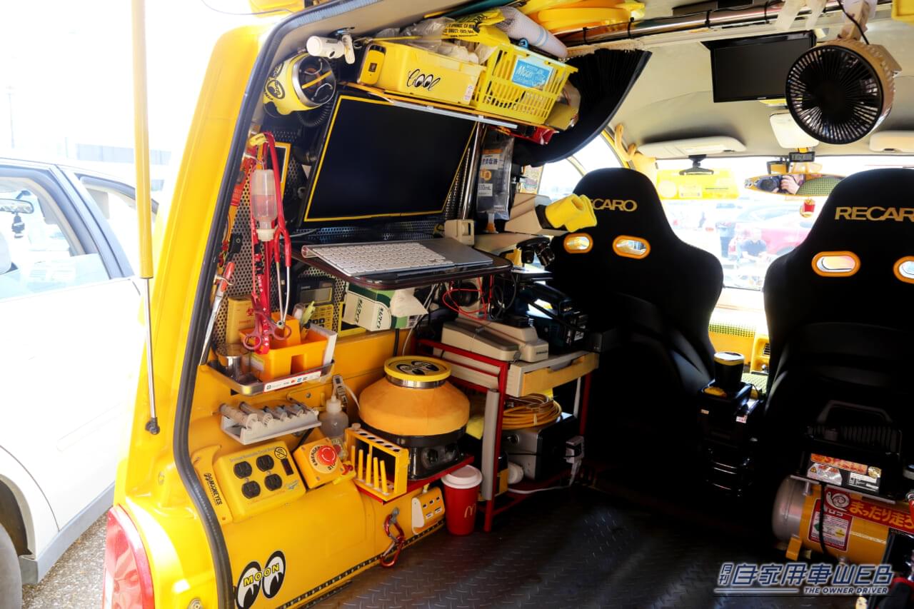 ｜カーゴルームに本格パソコン＆顕微鏡を完備した、珍車「エスカルゴ」は、大事な仕事の相棒として、日々活躍している現役車でした【高速有鉛フェスティバル2026】