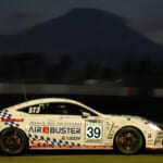 13コーナーで富士山をバックにレースを観る