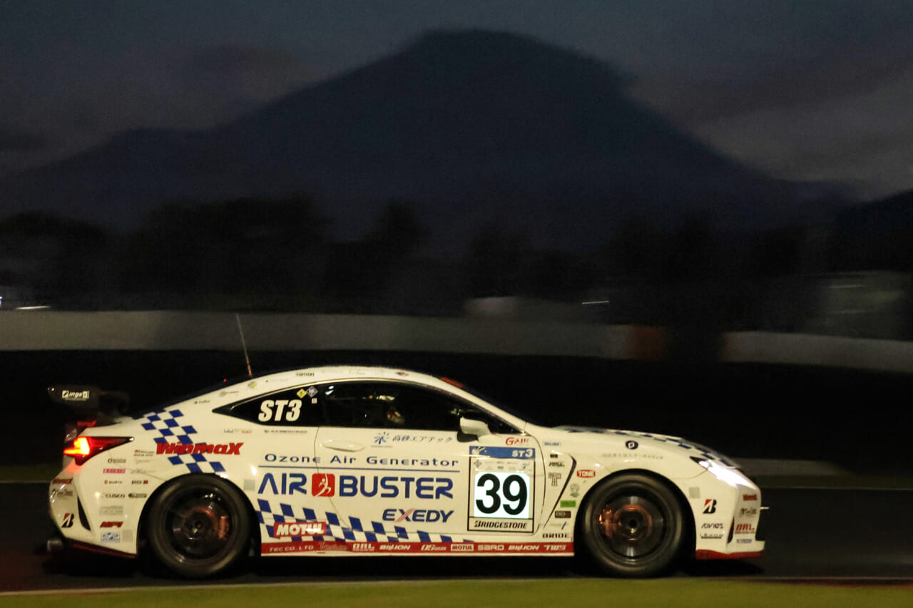 13コーナーで富士山をバックにレースを観る｜富士24時間レースのナイトセッションお勧め観戦場所2選！