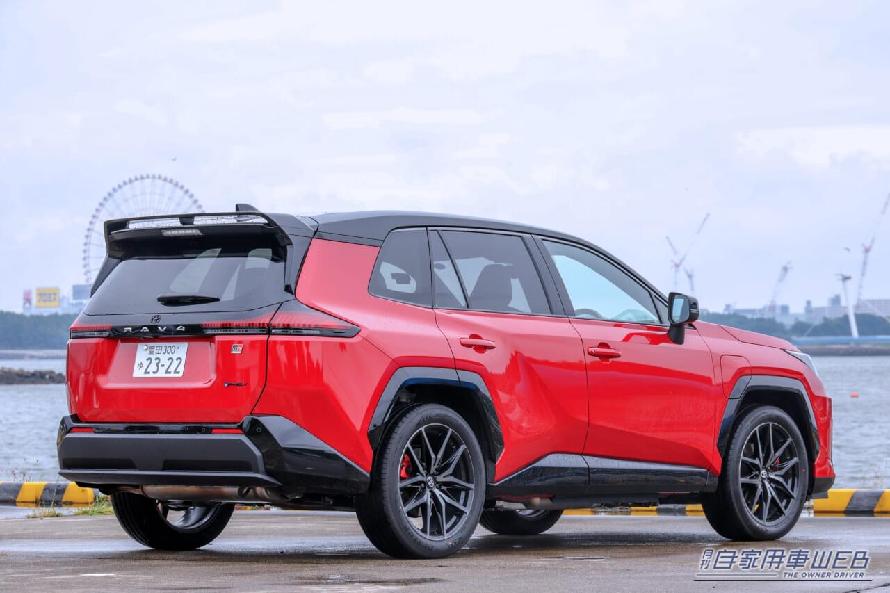 |抜群の安定感が頼もしい。新型RAV4PHEV公道試乗【エコと走りは両立できる】