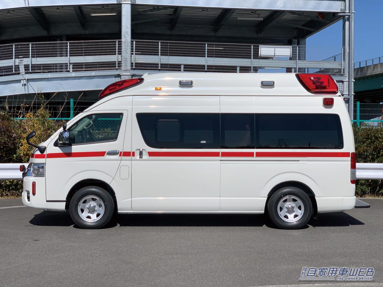トヨタ・ハイメディック（横）｜救急救命士法が生んだ究極の高規格救急車「ハイメディック」は、今も進化し続けている！【シリーズ：はたらくクルマ】