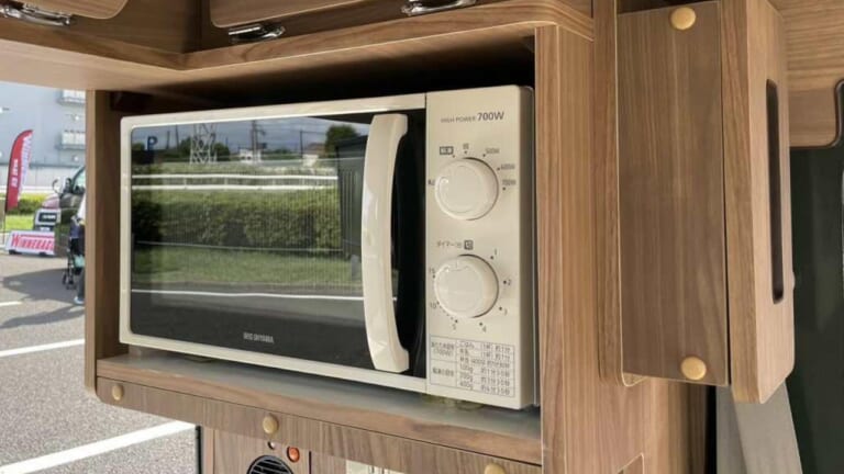 正直いって「この装備でこの価格はヤバい」ビジホくらい充実。必要な家電を詰め込んだ軽自動車が暮らせるレベル。