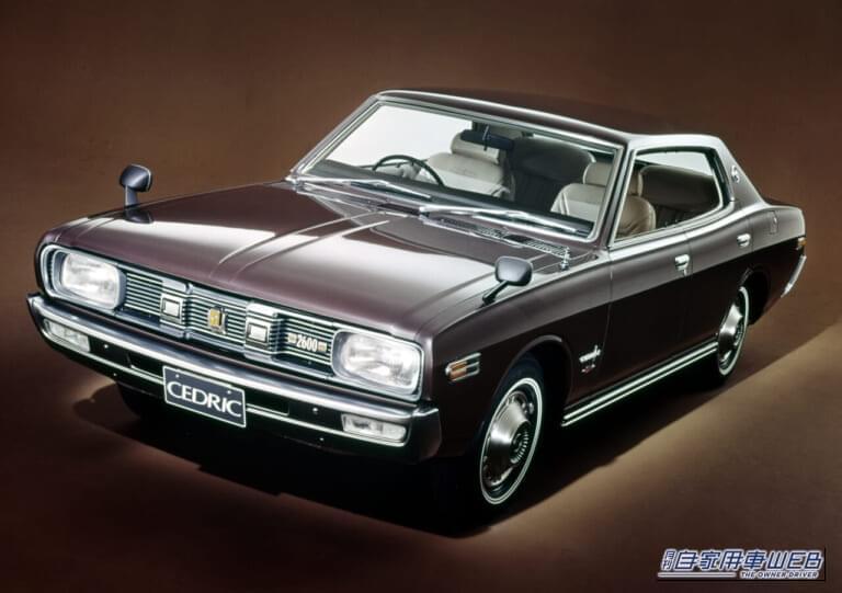 日産 3代目 セドリック 230系 4ドア ハードトップ｜「今のクルマには絶対にないデザイン」驚くほど窓が広い、55年前の国産高級車。日産の歴史に輝く足跡を残した名車を紹介