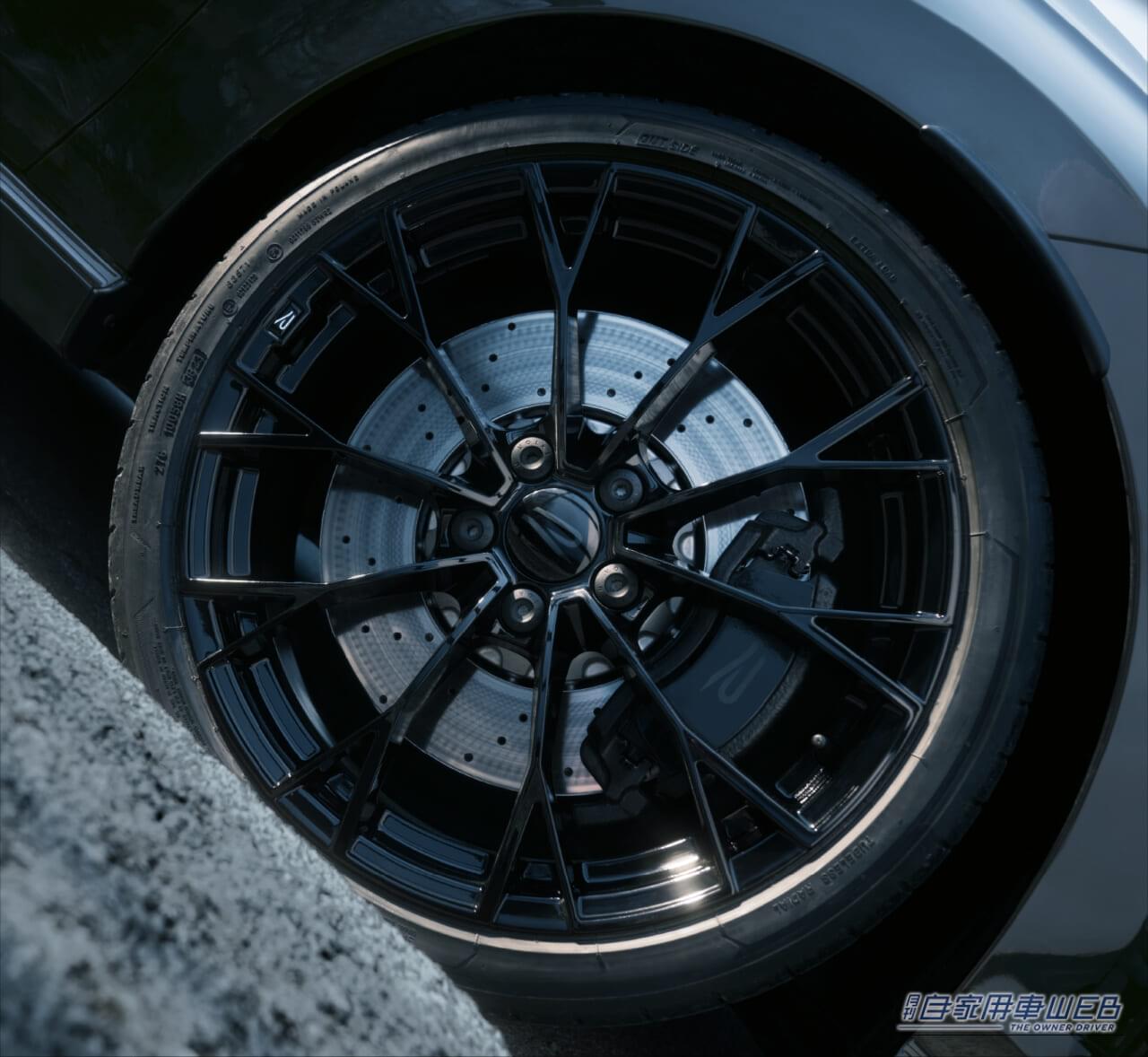 限定車「Golf R Black Edition Ⅱ」｜人気すぎて第2弾！価格据え置きで進化した「黒いゴルフR」特別限定車を発売