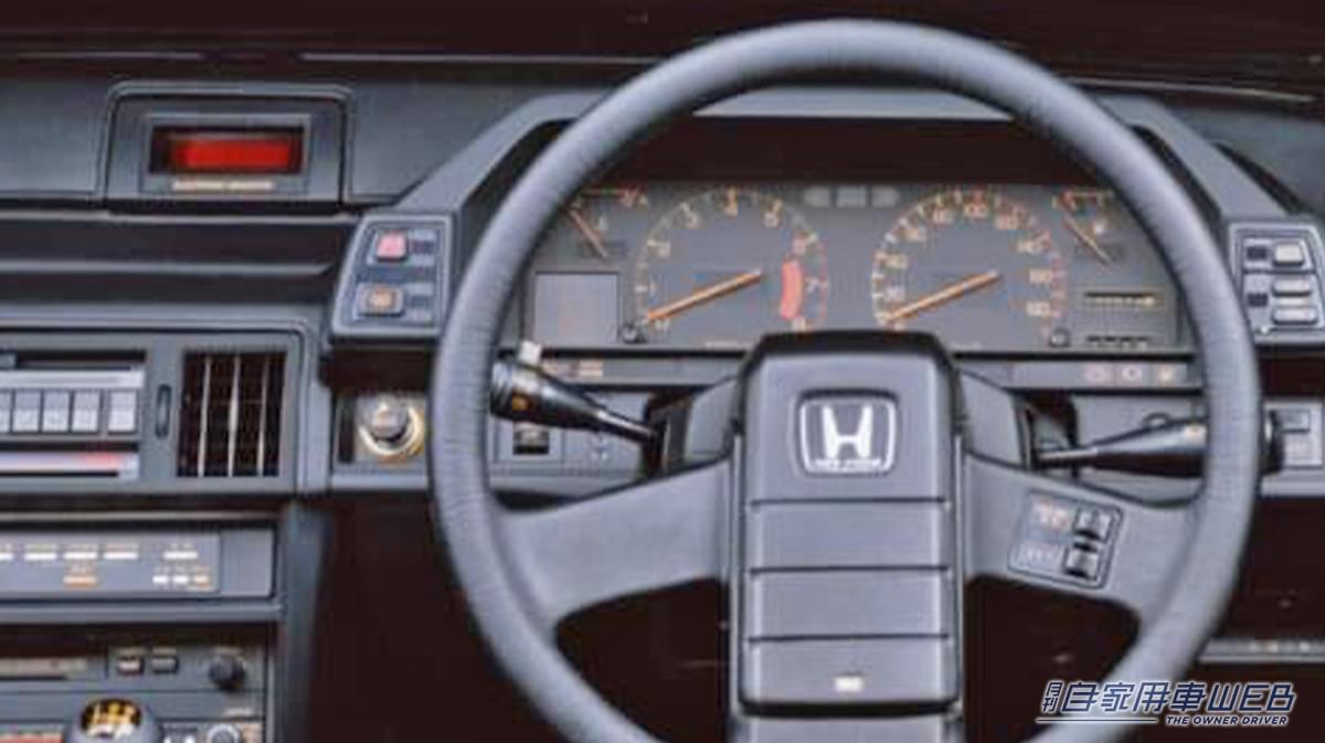 「もう40年も前なのか…」CM曲のボレロが印象的だったホンダの名車。ボンネットがとんでもなく低く、ヤンエグに大人気だったクーペを紹介