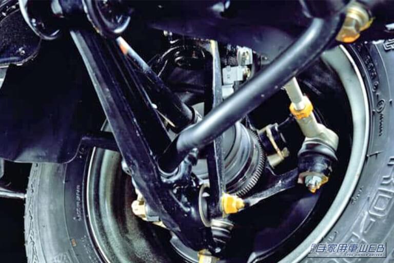ホンダ プレリュード 1800XX(1982年式) ダブルウィッシュボーン サスペンション|「もう40年も前なのか…」CM曲のボレロが印象的だったホンダの名車。ボンネットがとんでもなく低く、ヤンエグに大人気だったクーペを紹介