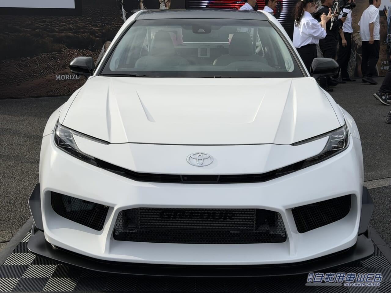 |700馬力ツインエンジンvsグラチャンFR仕様爆誕!! GRとTRが激突!北米生産カムリのカスタム対決を富士24時間で開催、ファン投票で勝者を決定へ!