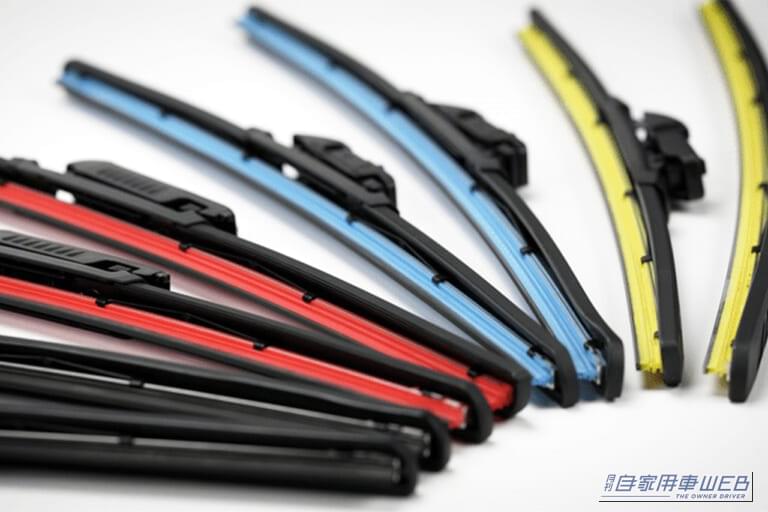 ワールドウィング KIMBLADE カラーラインナップ 「ブラック・レッド・イエロー・ブルー」|「これは革新的だわ…」100年間変わらなかったワイパーの常識が覆る! あらゆる車種に装着可能! 雨天のドライブが驚くほど快適になるアイテムを紹介