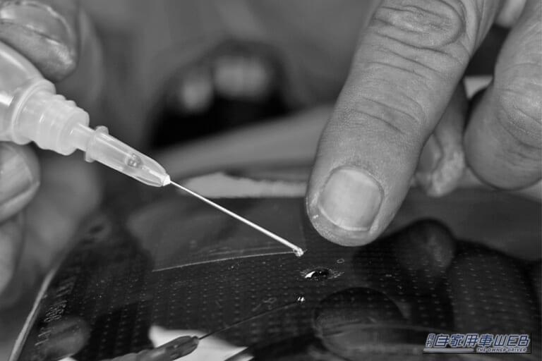 アクリルパーツ 接着剤 テスト｜「意外と見落としがち…」瞬間接着剤の正しい使い方。「くっつかないのは使い方が悪い」失敗例と成功例を写真で解説