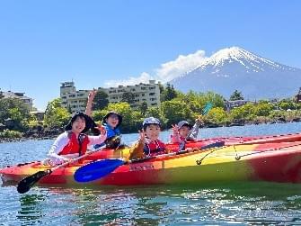 クティビティ|「猛暑が予想されるこの夏は、河口湖の体験型ドームテントでアクティビティ三昧、楽しもう!」大自然に囲まれた県内最大級のリゾート施設『グランピングヴィレッジ富士河口湖』