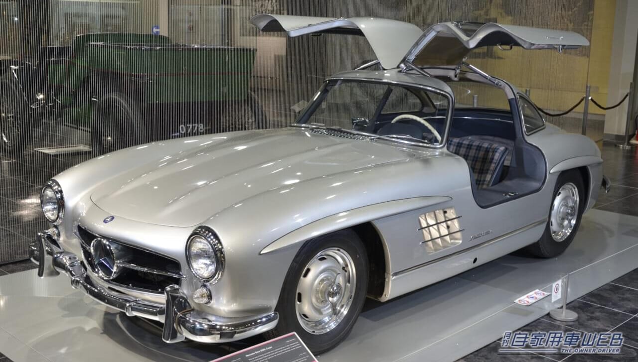 メルセデスベンツ300SL|「バタフライドア&グラッシーキャノピー…、こんな時代だったから実現した⁉︎」利便性・実用性よりも“ロマン”を追求したスペシャルコンパクト