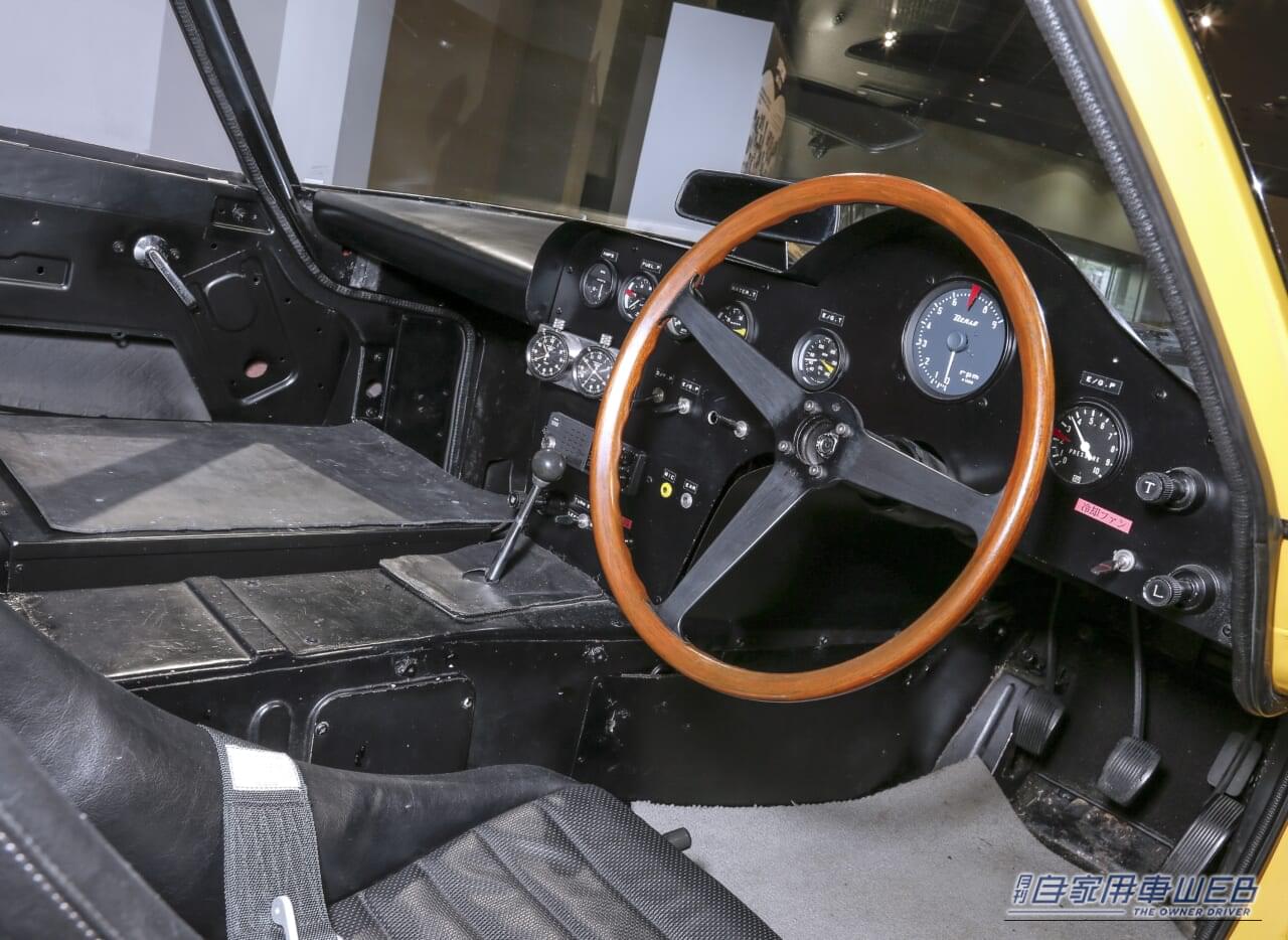 トヨタ2000GT スピードトライアル（コックピット）｜それは60年前の偉業だった！ 72時間スピードトライアルで16の世界新記録を樹立した「日本が誇る伝説のGTスポーツクーペ」。