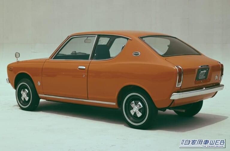 1970年 日産 初代チェリー 2ドアセダン1000GL E10型 リア｜「大胆すぎるデザイン」日産初の技術を採用した56年前の大衆車。車名の由来は日本の国花の“桜”。いまなお語り継がれる名車、初代チェリーを紹介