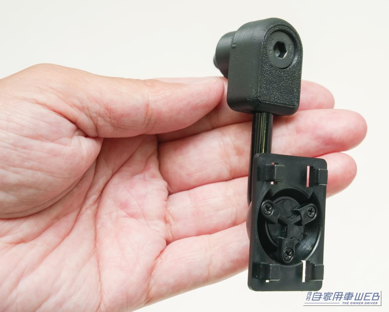 ｜「これで現行ジムニーの死角が解消！」ドライバーの安全運転をサポートする人気製品がリニューアル‼︎ 〜データシステム・マルチVIEWフロントカメラキット〜