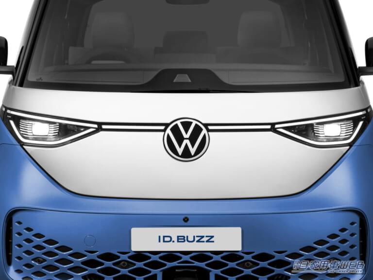 VW「ID. Buzz」に日本上陸1周年記念の限定車が登場！ 専用ブルー×ホワイトのツートーンをまとった70台限定モデル