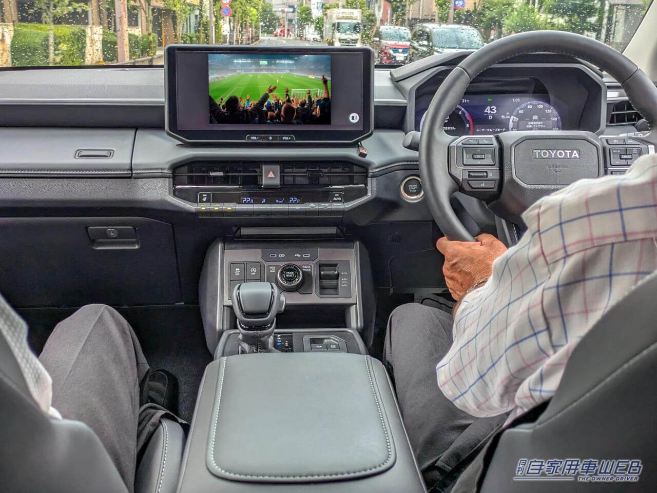 TV-KIT｜新型ハイラックスがもっと便利で快適に！待望の「TV-KIT」が登場
