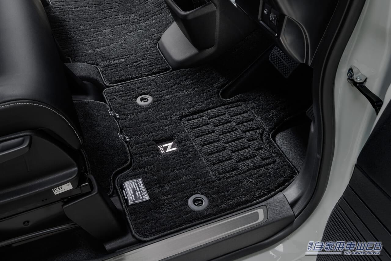 ホンダN-BOX ホンダアクセス用品装着車|完成度スゴすぎ! 新型N-BOXカスタムをさらに精悍に仕立てる「赤いアクセントの純正スポーツパーツ」