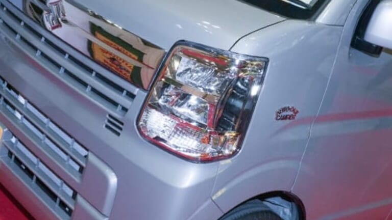 大人気の軽バン「こりゃスゴいわ…」専用機能が素晴らしい。炎天下でも涼しい車内を実現する秘密は給電に有り。