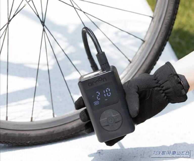 自転車への空気充填｜「これいいかも。クルマに備えていれば安心・便利！」ドライブ前の煩わしいタイヤ空気圧チェックもこれで一発解消だ‼