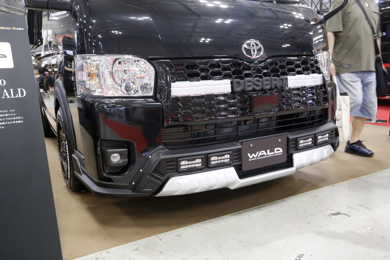 ｜世界的エアロ屋「WALD」がハイエースを本気イジり！ 武骨エアロなのに車内はホテルのようなギャップが凄い。思わず欲しくなる「限定5台」の実力ぶりをチェックした。