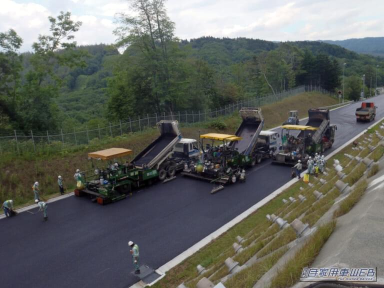 舗装工３｜【大人の社会見学】日本の物流を支える整備された道路。いつも使ってるけど、意外と知らない『舗装道路』ができるまで。
