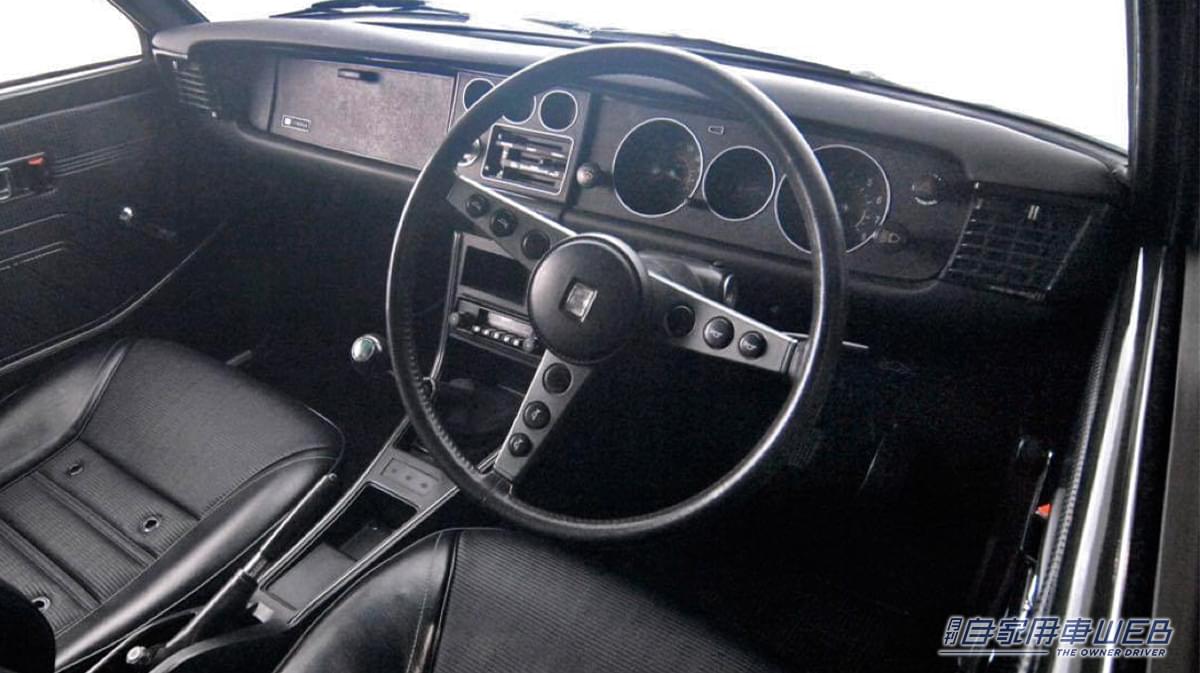 「えっ…54年前とは思えない」 美しいデザインが印象的なトヨタの名車。今も色褪せない初代のカローラ クーペを紹介