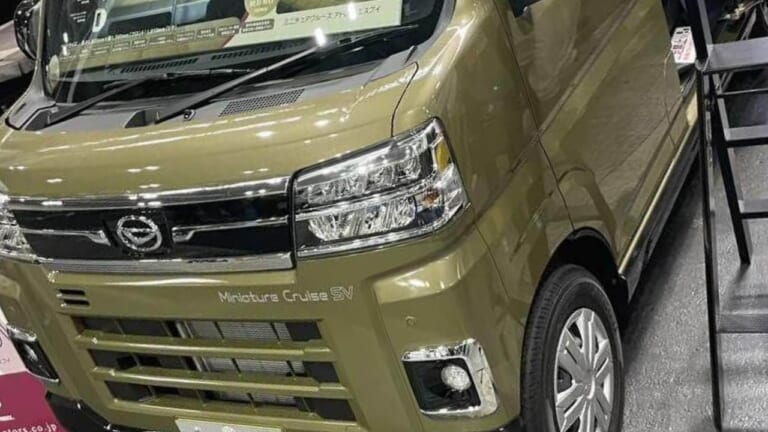 「軽自動車の限界に挑戦」電子レンジ・シンク・冷蔵庫・電源まで揃った装備が本格的。約250リットルの大容量収納が魅力的な軽キャンパー。