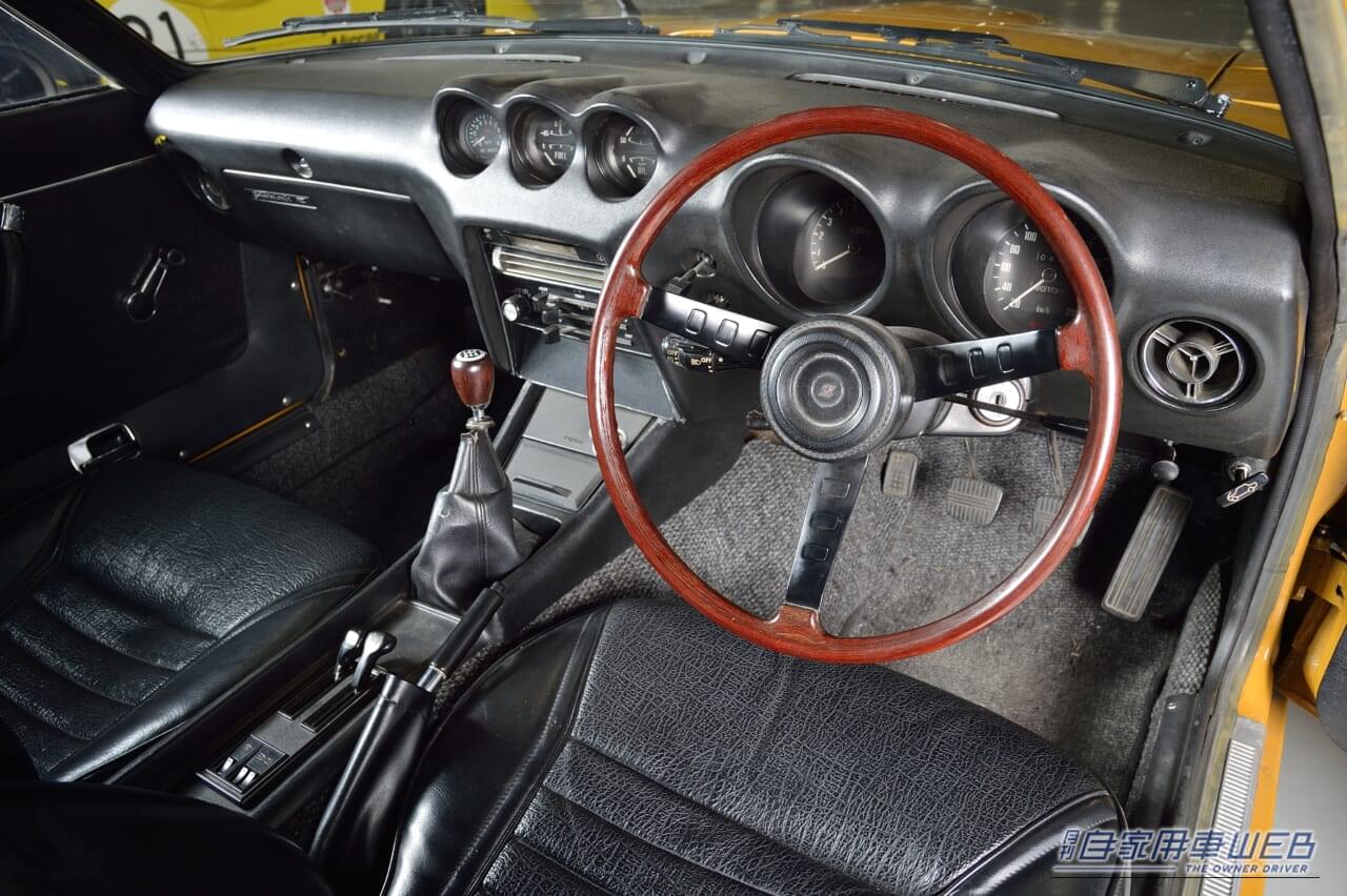 Z432インパネまわり｜57年という長い年月を経てもなお、色褪せないピュアスポーツの咆哮。「4-3-2」という車名に込められた高性能車としてプライド。Zの伝説を体現した【フェアレディZ 432】