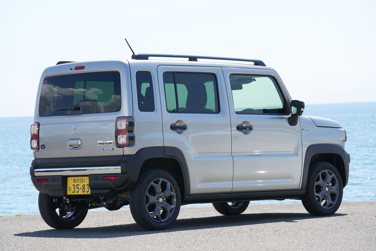 ｜スズキ ハスラー(2020/01-)〈いま新車で買えるクルマカタログ〉【夏の最新改良でデュアルセンサーブレーキII搭載】人気モノが軽の枠を超えた安全快適性能を手に入れた！
