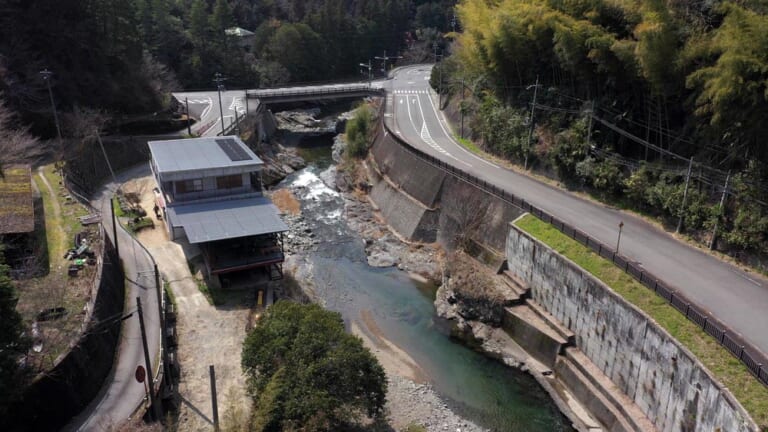 玉川峡RVパーク|【車中泊旅行におススメ! RVパーク最新情報】清流「丹生川」沿いにある、透きとおる清流と満点の星空が楽しめる自然体験型RVパーク『和歌山県伊都郡/玉川峡RVパーク』