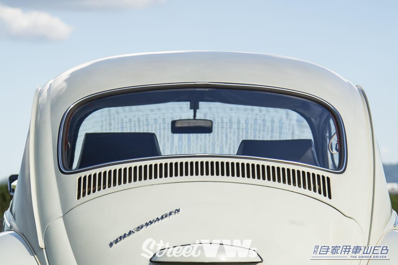 1965~1971年式 ミディアムスクウェア・ウィンドー|試作車登場から88年! 生産中止となった今も世界中で愛され続けている。長年、少しづつ変化し続けた【フォルクスワーゲン・タイプⅠ】。その年代の見分け方はリアウインドー形状にあった。