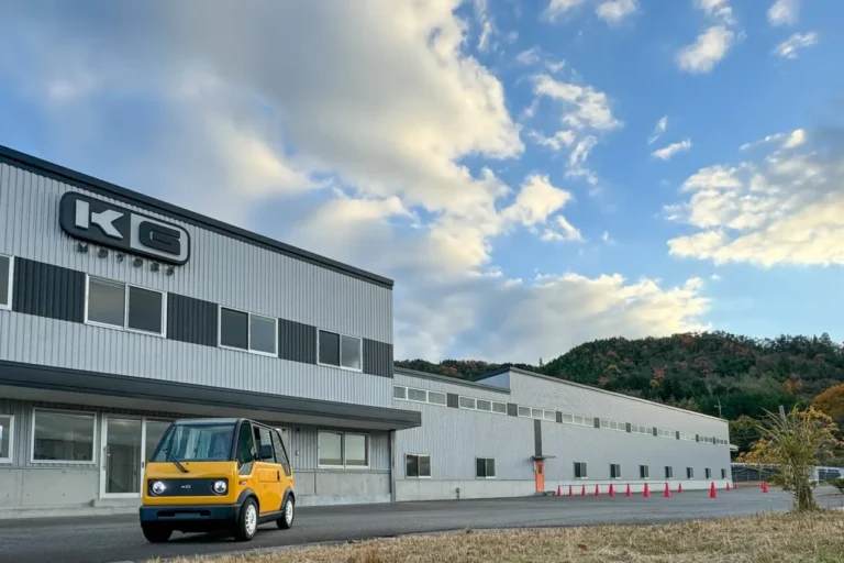 広島県東広島市に「mibot」の量産拠点「Mibot Core Factory」がある。|最高60km/h・航続100kmの1人乗り超小型EVが本格量産へ! KGモーターズ「mibot」が4.7億円を調達、街を変える超小型EVとは?