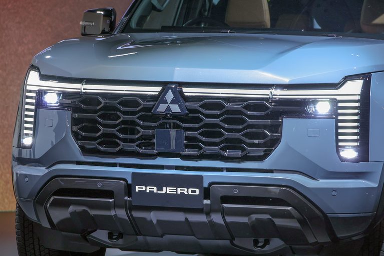 新型パジェロのハニカムフェイス｜新型パジェロ、現在判明していること10選！日本発売時期や4WDシステムなど気になるポイントを解説