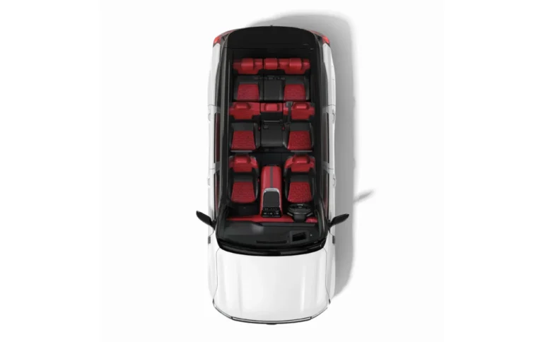 パトロール　３列、座席は８席｜日産「パトロール」が日本導入へ！ ランクル300より全長20cm以上長い大型SUVはどんなクルマ？ 3.5L V6ツインターボで700Nmを発揮