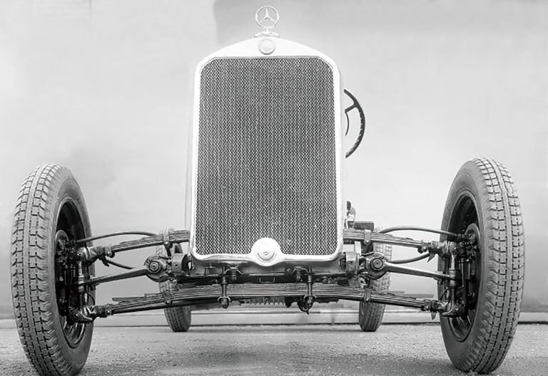 「日本車のサスペンションは海外では通用しない！」かつて欧米でボロ負けした日本車の足回りが、“世界基準”を掴み取るまでの軌跡