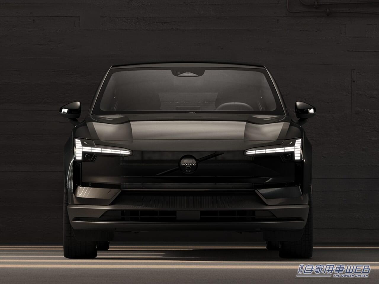 特別限定車「EX30 Ultra P5 Long Range Electric Black Edition」｜エンブレムまで真っ黒！見事なまでのフルブラックがいい感じ。ボルボのコンパクトEV「EX30ブラックエディション」限定150台で発売