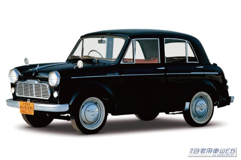 日産の、ダットサン乗用車（211型）の車両写真｜「国産車のデザインを根底から変えた…」時代を先取ったスーパーソニックラインが印象的な60年前の日産車。海外でも評価が高かった大ヒットモデル［ダットサン・ブルーバード（510型）］