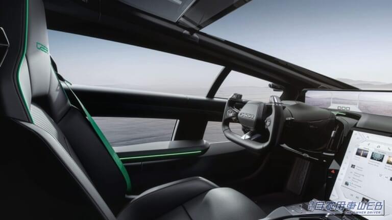 エグゾボット インテリア｜サウジ発の新型EV「EXOBOT」登場！ 1111馬力・1500Nmで0-100km/h加速2.1秒、全長5.26mの超大型セダン