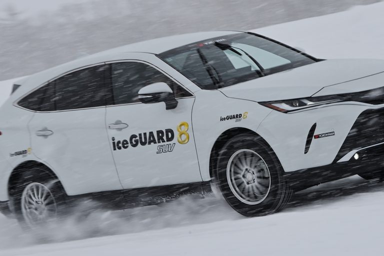 SUV専用の冬タイヤは、「横の粘り」が凄かった！横浜ゴム最新スタッドレス「アイスガード8 SUV」試乗レポ