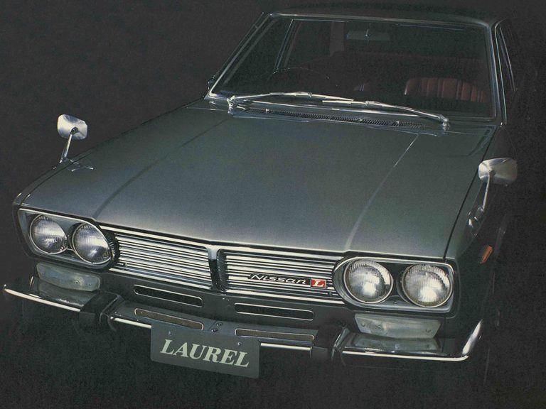 「59年前に登場、欧州基準の走りを目指したハイオーナーカー」 旧プリンス自動車から継承された『G型エンジン』と『流れるウインカー』…、先進技術を纏った高級車【初代・日産ローレル】