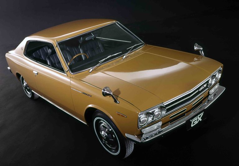 2ドアハードトップ2000GX (1970年)フロント|「59年前に登場、欧州基準の走りを目指したハイオーナーカー」 旧プリンス自動車から継承された『G型エンジン』と『流れるウインカー』…、先進技術を纏った高級車【初代・日産ローレル】