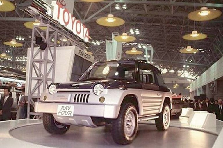 RAV-FOUR（コンセプト）｜「32年前、CMにキムタクを起用して大バズリ！」  “乗用車ベースのSUV”という衝撃的なコンセプトで世界の常識を覆したクルマ【トヨタ・RAV4】