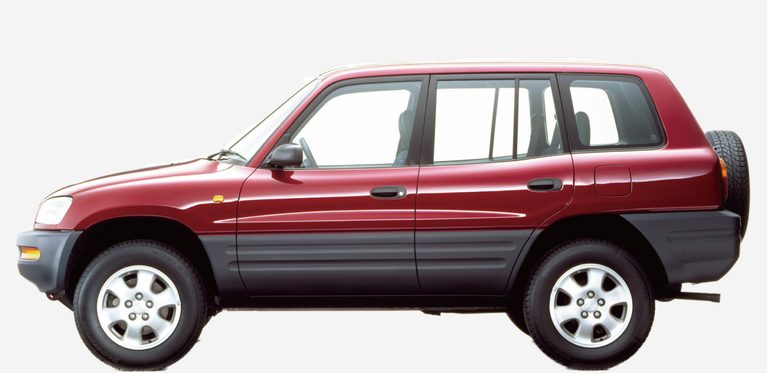 RAV4ロングボディ｜「32年前、CMにキムタクを起用して大バズリ！」  “乗用車ベースのSUV”という衝撃的なコンセプトで世界の常識を覆したクルマ【トヨタ・RAV4】